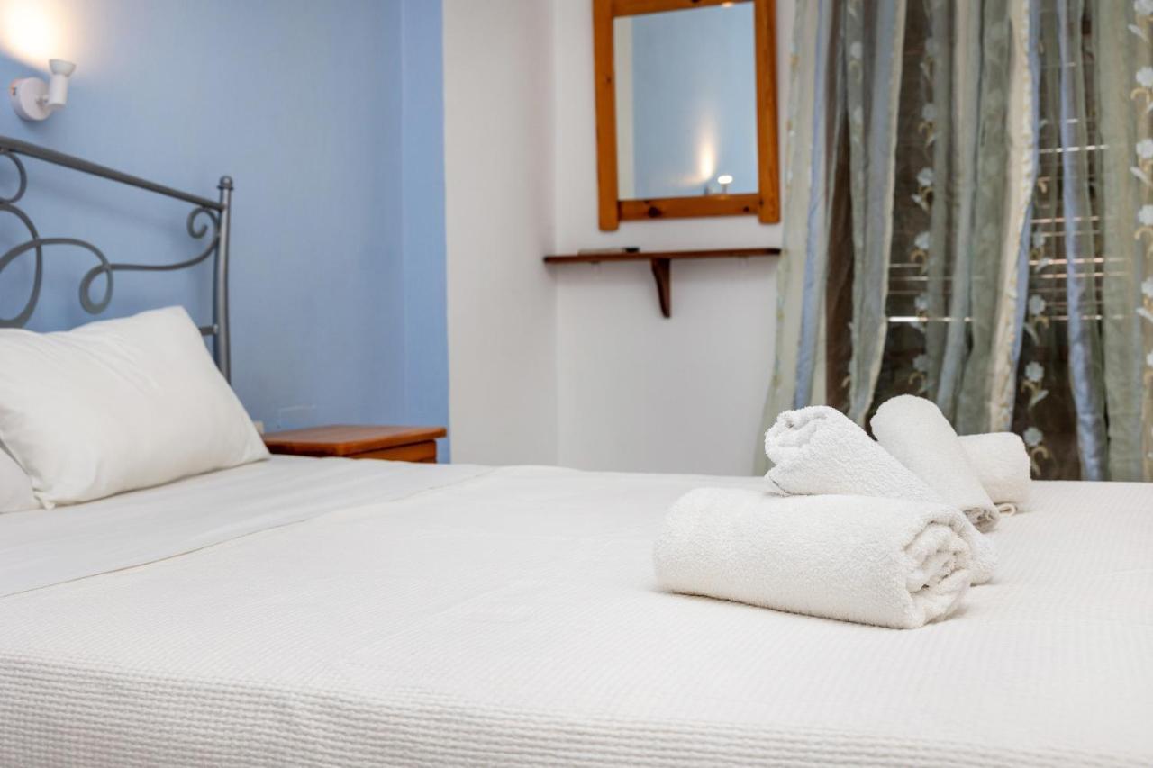 Depis Economy Apartments Naxos City 外观 照片