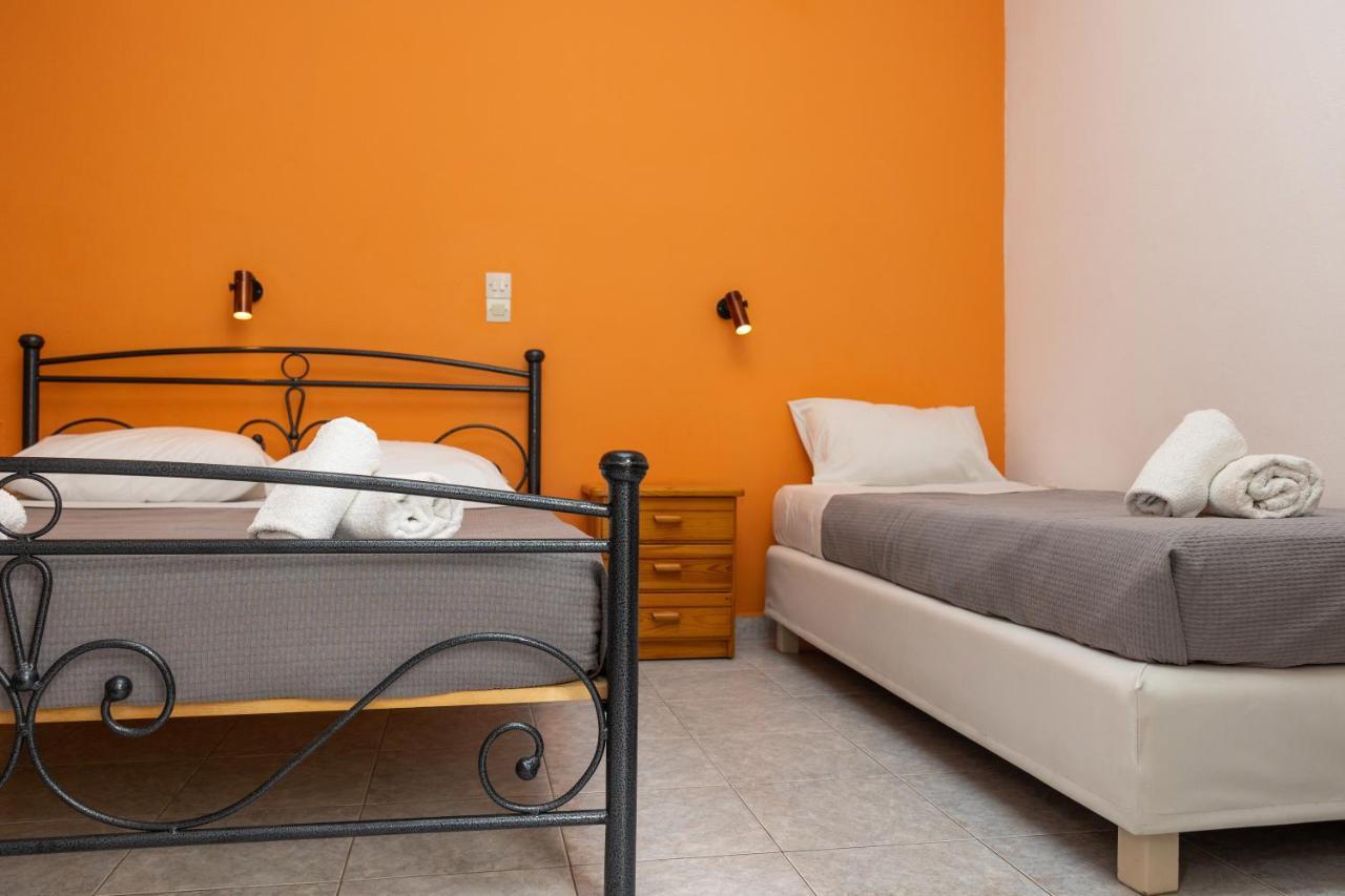 Depis Economy Apartments Naxos City 外观 照片